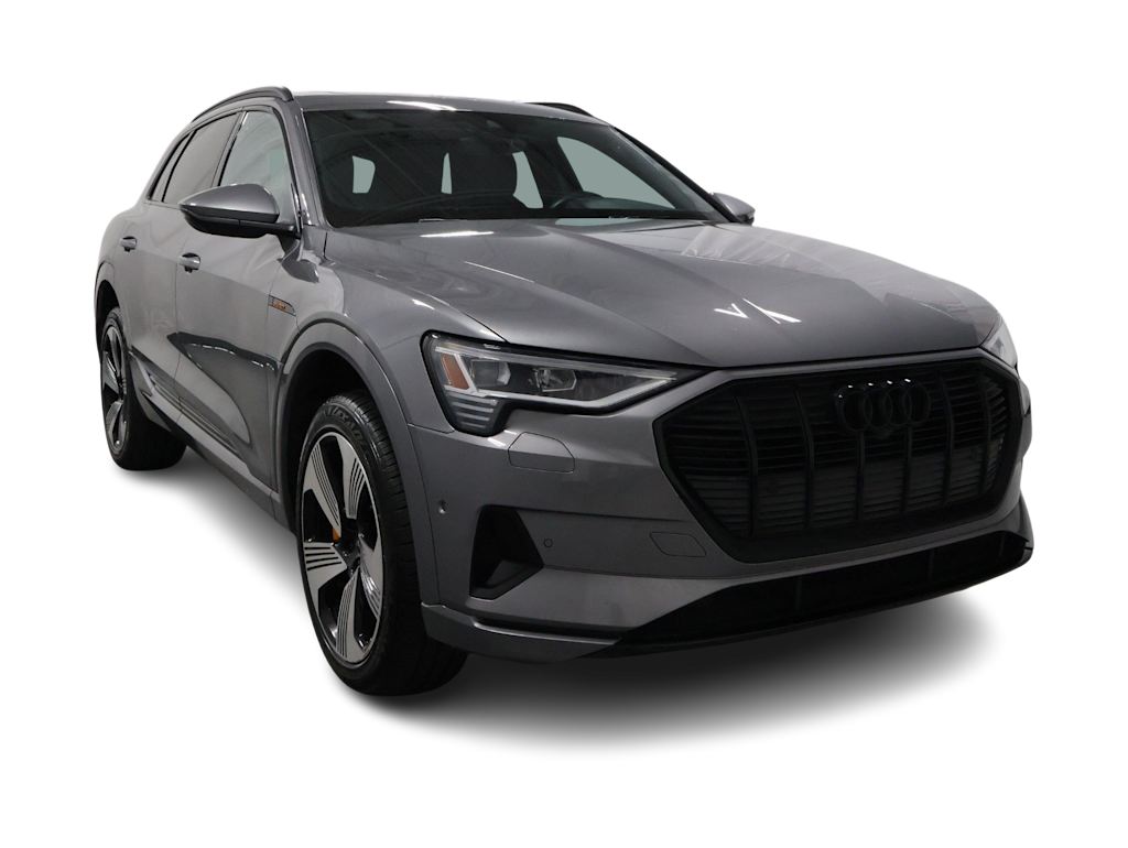 Thumbnail: 2023 Audi e-tron - 25
