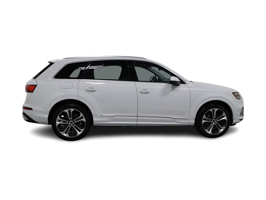 Thumbnail: 2023 Audi Q7 - 22
