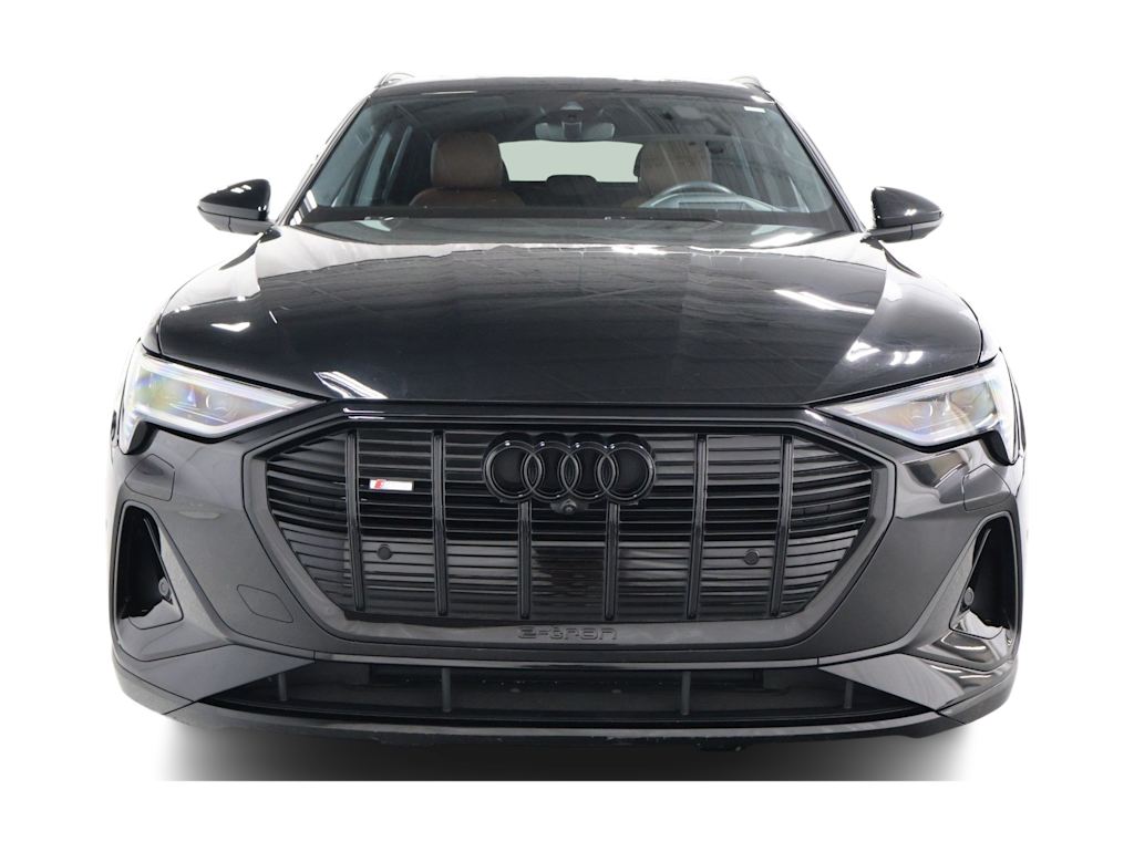 Thumbnail: 2023 Audi e-tron - 6