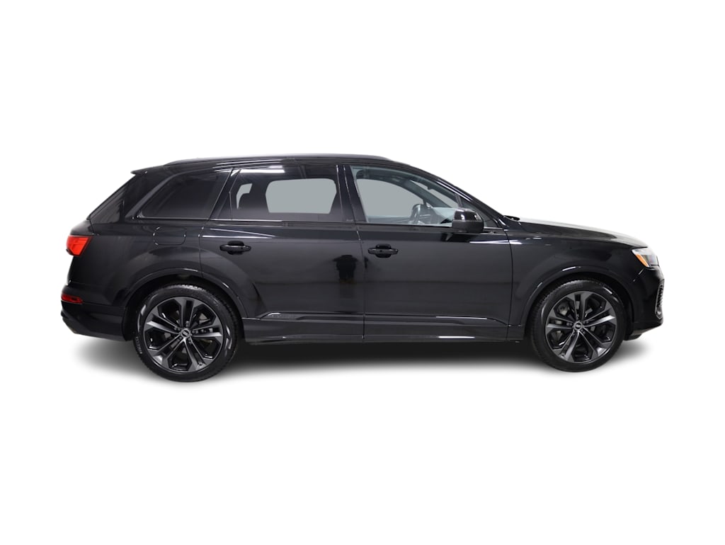 Thumbnail: 2025 Audi Q7 - 30