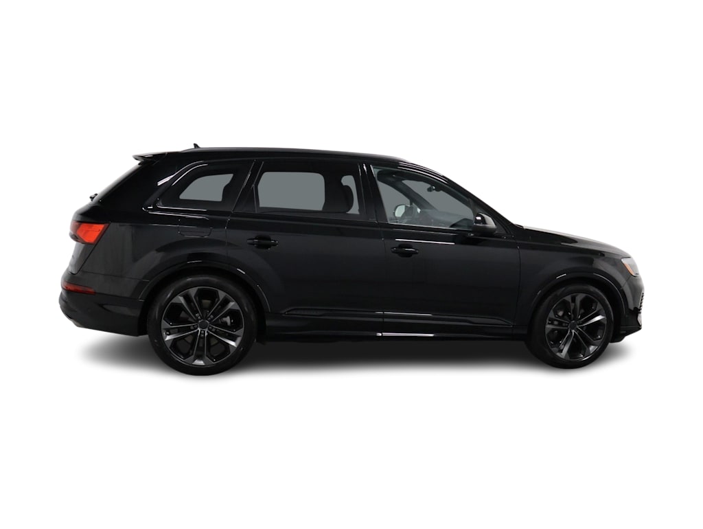 Thumbnail: 2026 Audi Q7 - 21