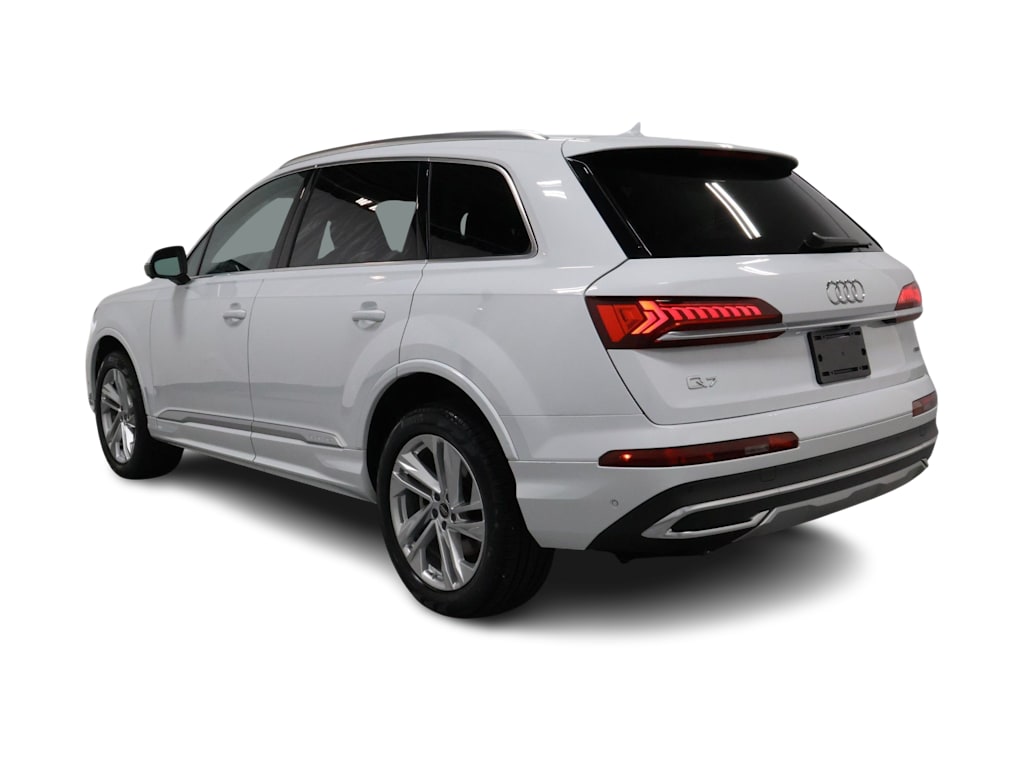 Thumbnail: 2023 Audi Q7 - 4
