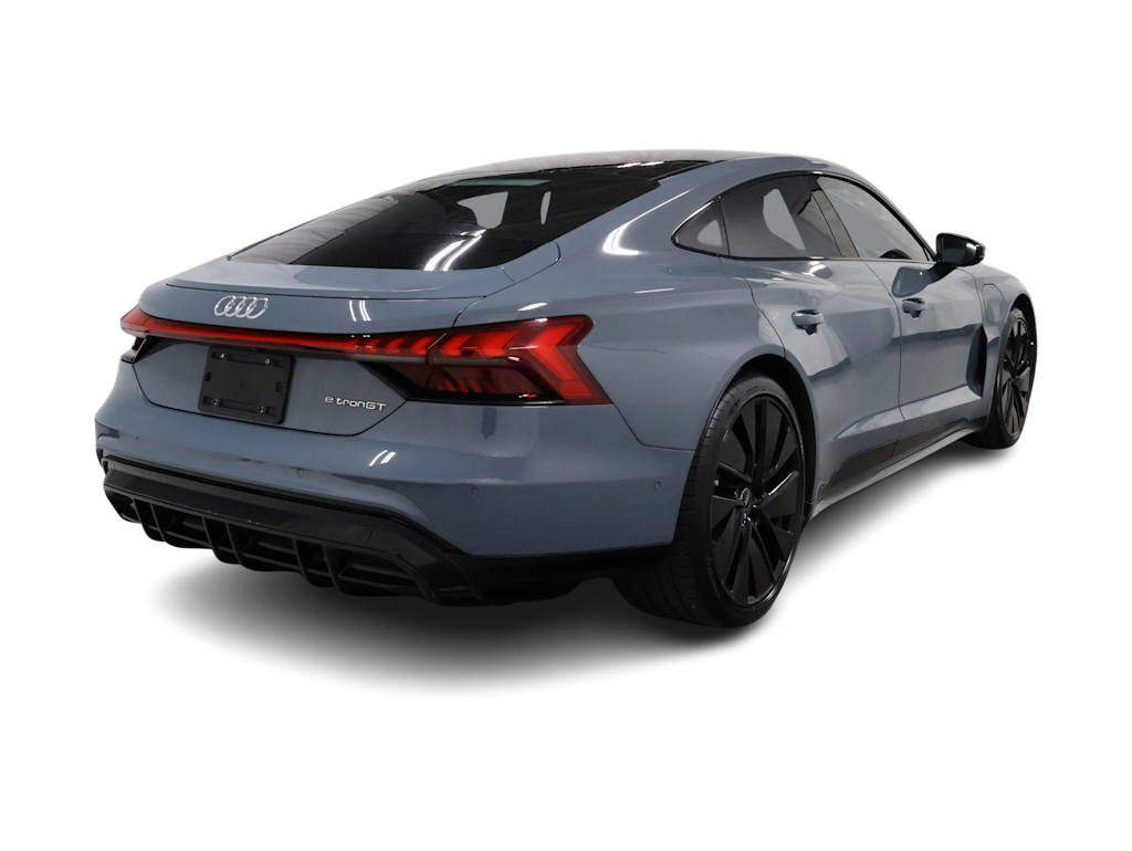 Thumbnail: 2022 Audi e-tron GT - 21