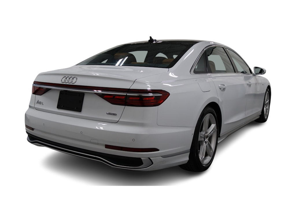Thumbnail: 2025 Audi A8 - 21