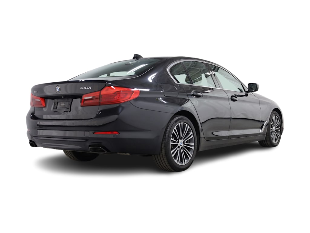 2019 BMW 5 Series 540i 21
