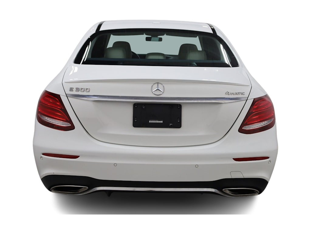 Thumbnail: 2017 Mercedes-Benz E-Class - 5