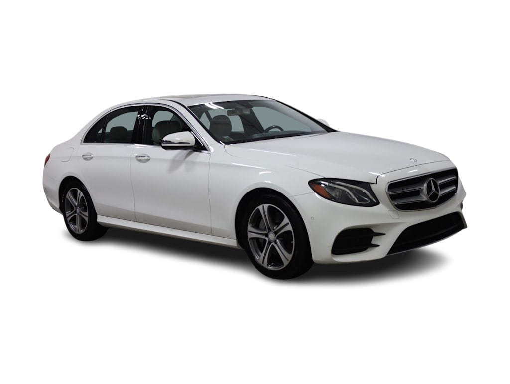 Thumbnail: 2017 Mercedes-Benz E-Class - 23