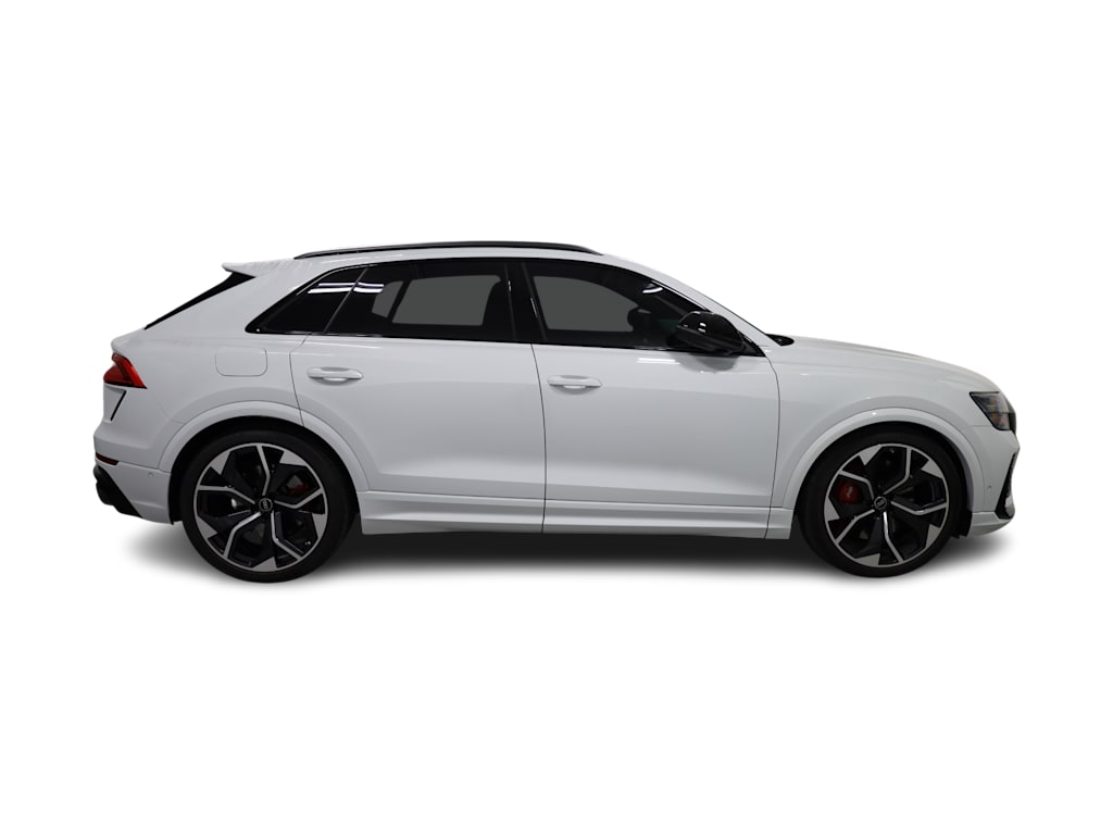 Thumbnail: 2024 Audi RS Q8 - 23