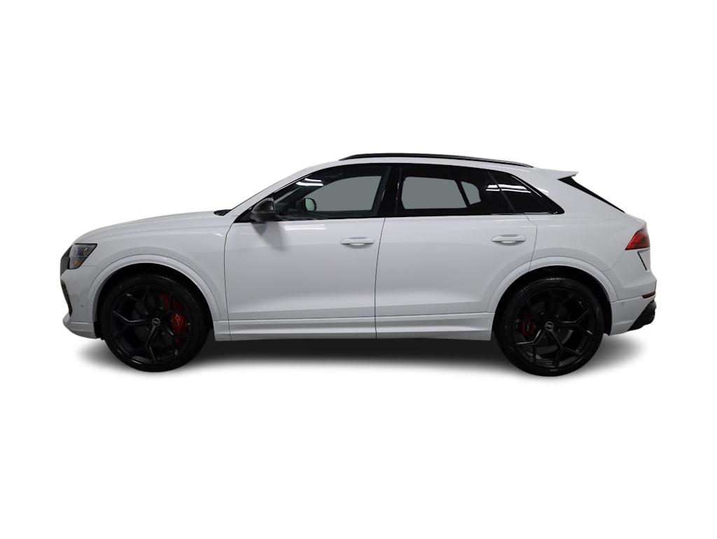 Thumbnail: 2026 Audi RS Q8 - 3