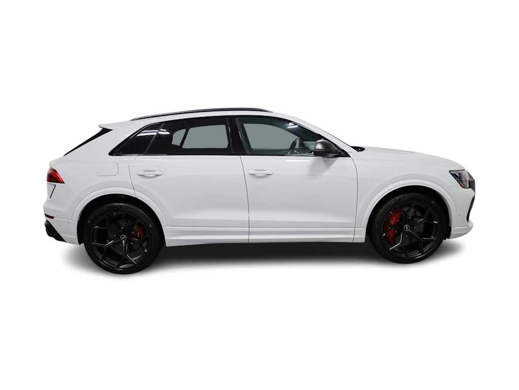Thumbnail: 2026 Audi RS Q8 - 22