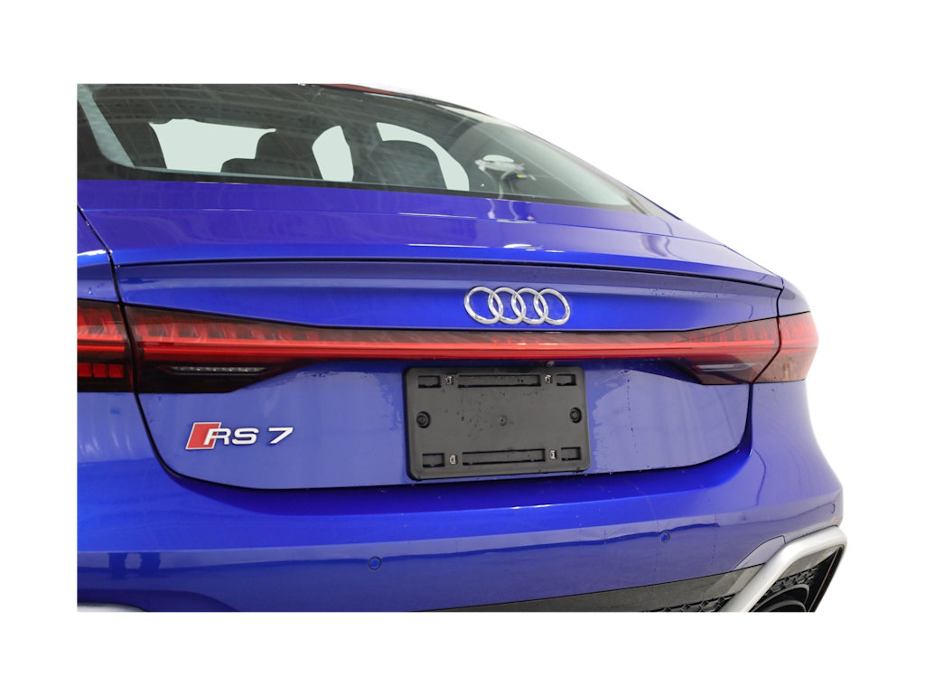 Thumbnail: 2023 Audi RS 7 - 22