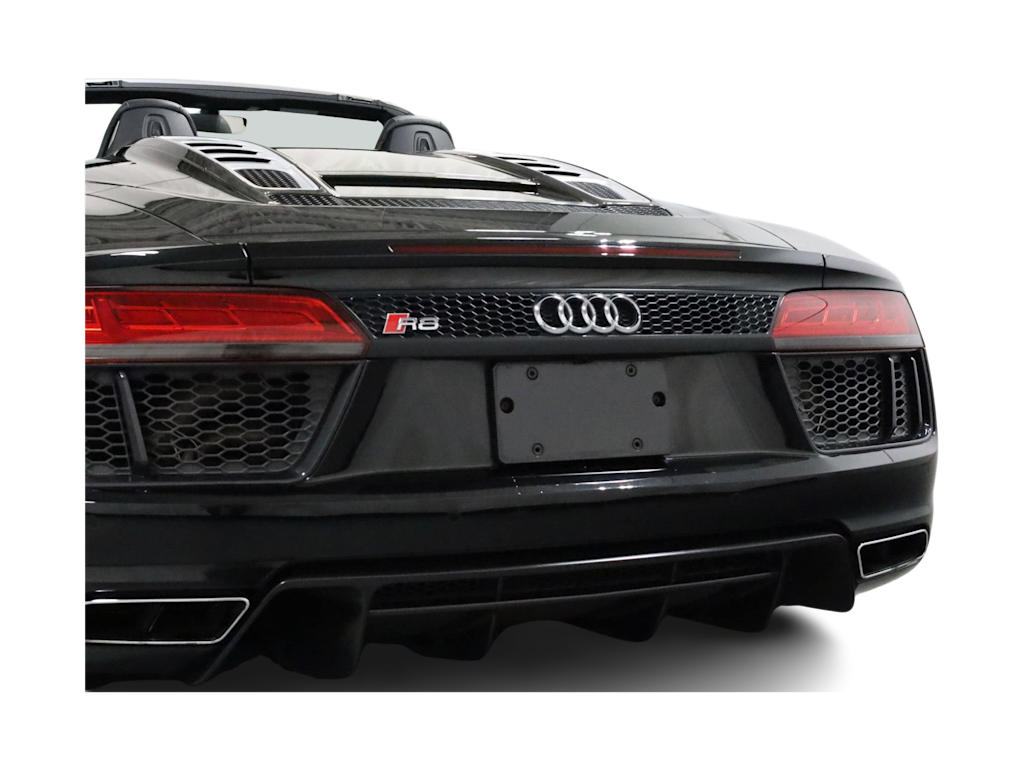 Thumbnail: 2017 Audi R8 - 5