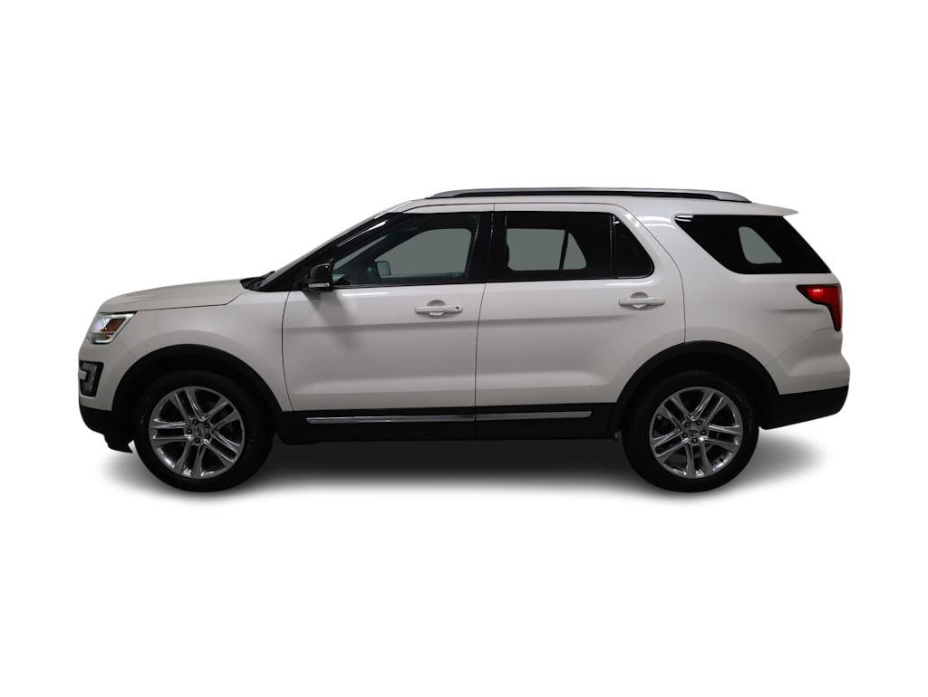 Thumbnail: 2017 Ford Explorer - 3