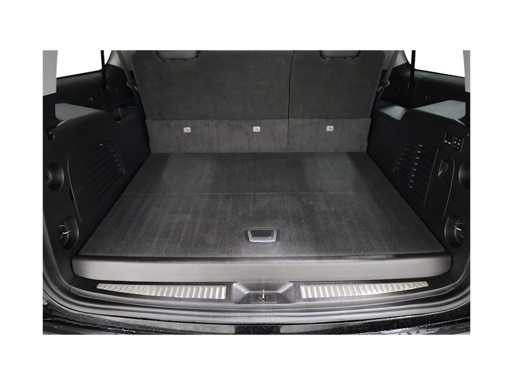 Thumbnail: 2018 Cadillac Escalade - 18