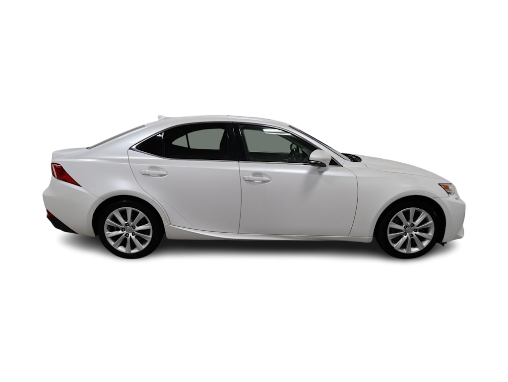 Thumbnail: 2016 Lexus IS - 23