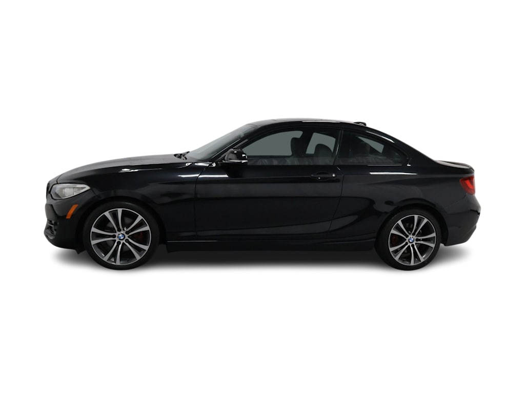 Thumbnail: 2015 BMW 2 Series - 3