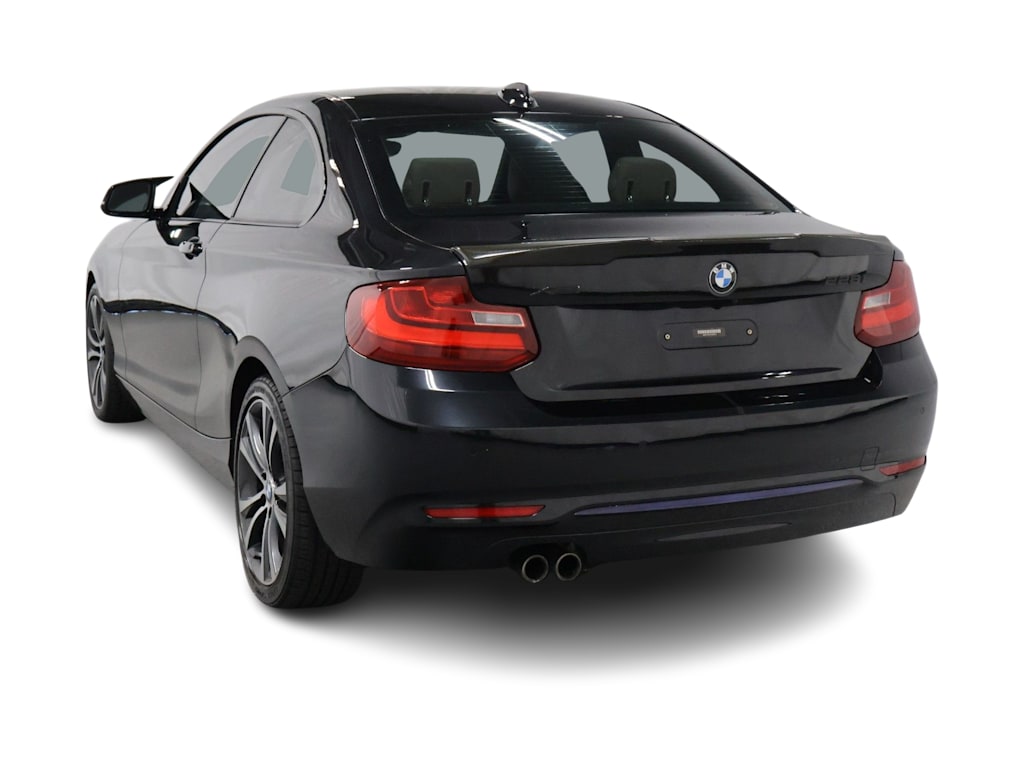Thumbnail: 2015 BMW 2 Series - 4