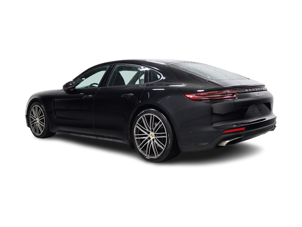 Thumbnail: 2018 Porsche Panamera - 4