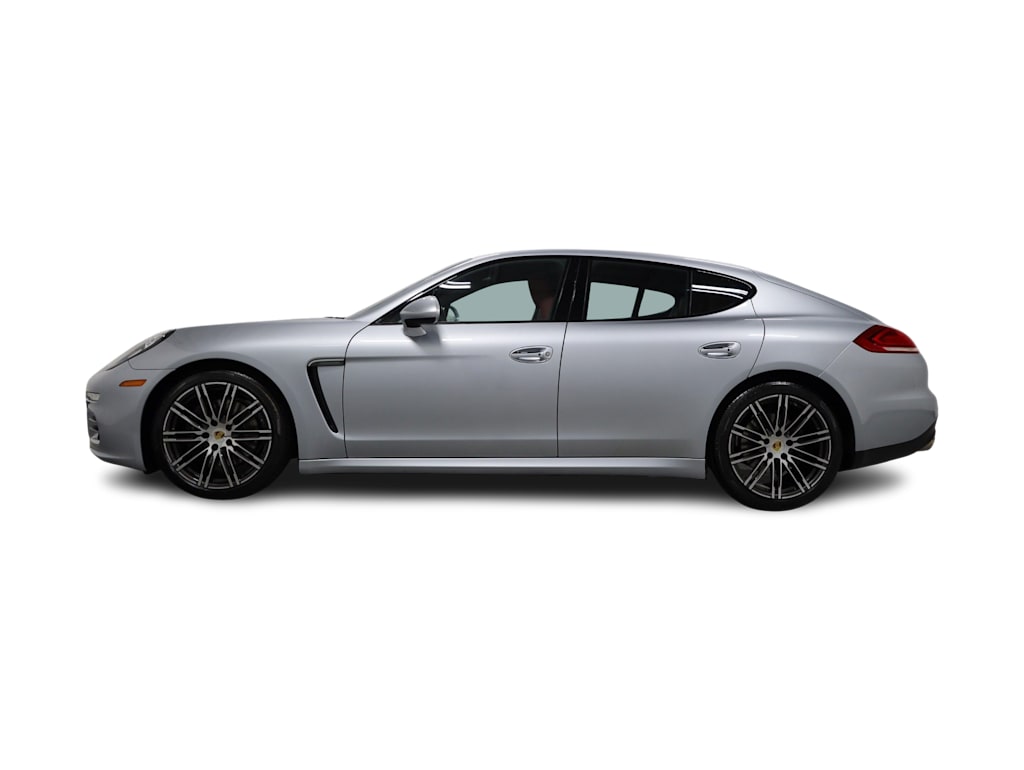 Thumbnail: 2016 Porsche Panamera - 3