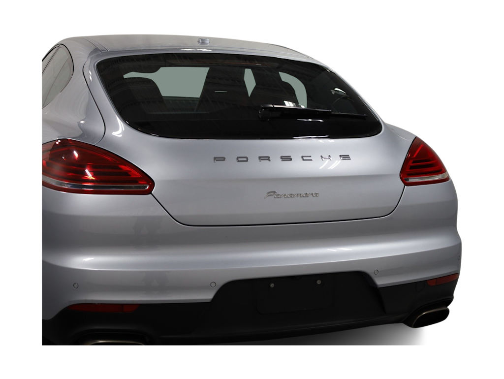 Thumbnail: 2016 Porsche Panamera - 22