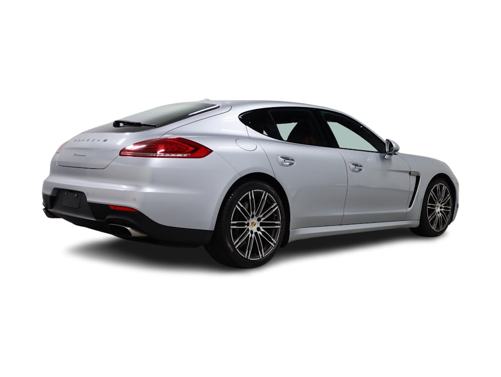 Thumbnail: 2016 Porsche Panamera - 23