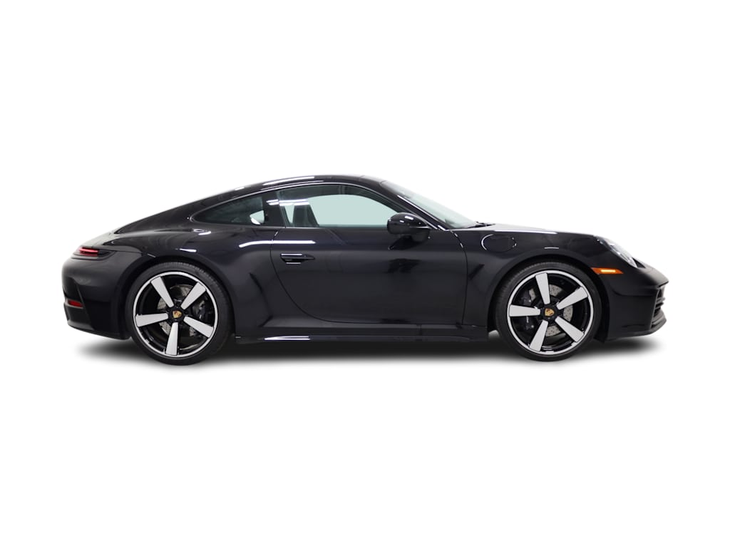 Thumbnail: 2025 Porsche 911 - 20