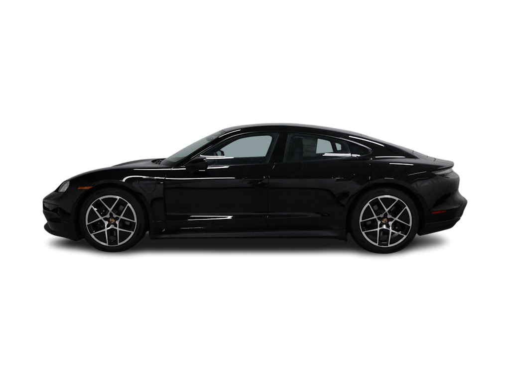 Thumbnail: 2026 Porsche Taycan - 3