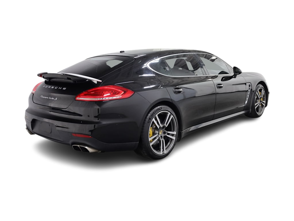 Thumbnail: 2015 Porsche Panamera - 21