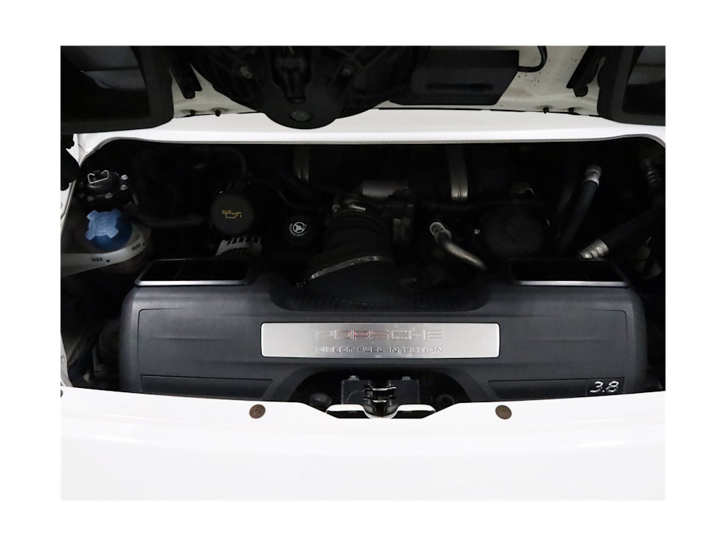 Thumbnail: 2012 Porsche 911 - 42