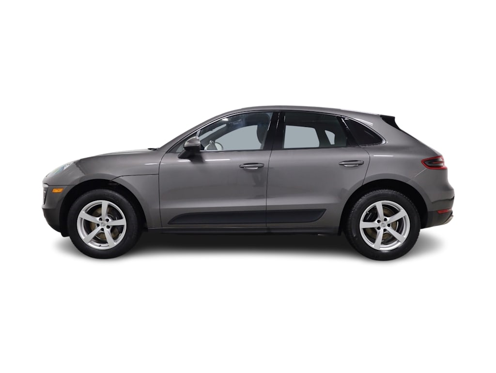 Thumbnail: 2018 Porsche Macan - 3