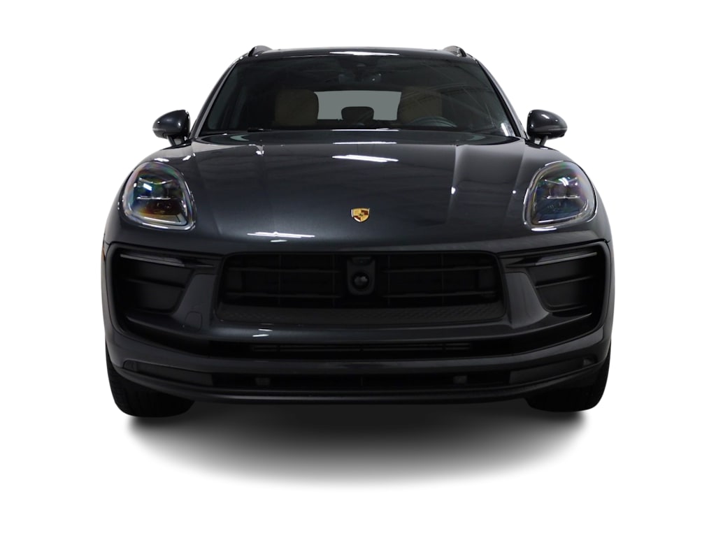 Thumbnail: 2026 Porsche Macan - 6