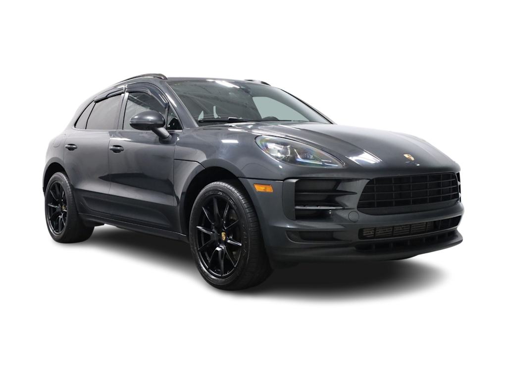Thumbnail: 2020 Porsche Macan - 25