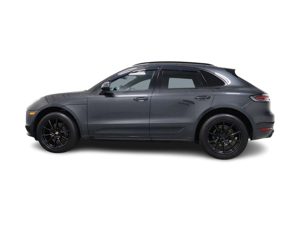 Thumbnail: 2020 Porsche Macan - 3