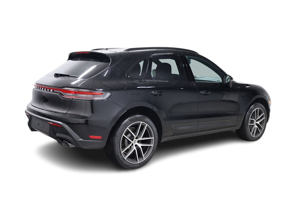 Thumbnail: 2026 Porsche Macan - 22