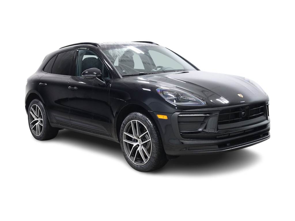 Thumbnail: 2026 Porsche Macan - 25
