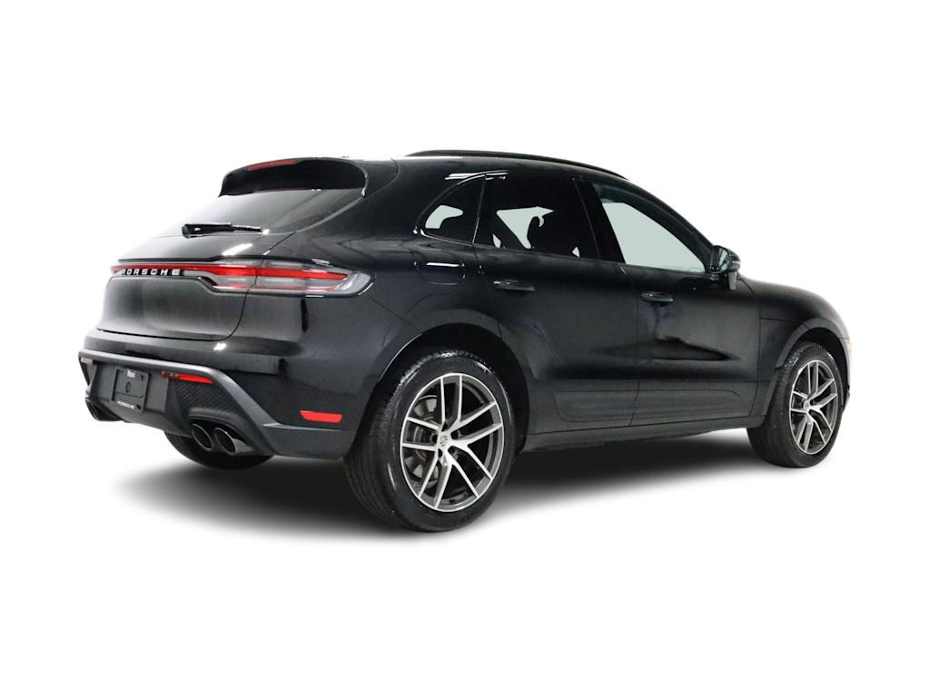 Thumbnail: 2026 Porsche Macan - 21