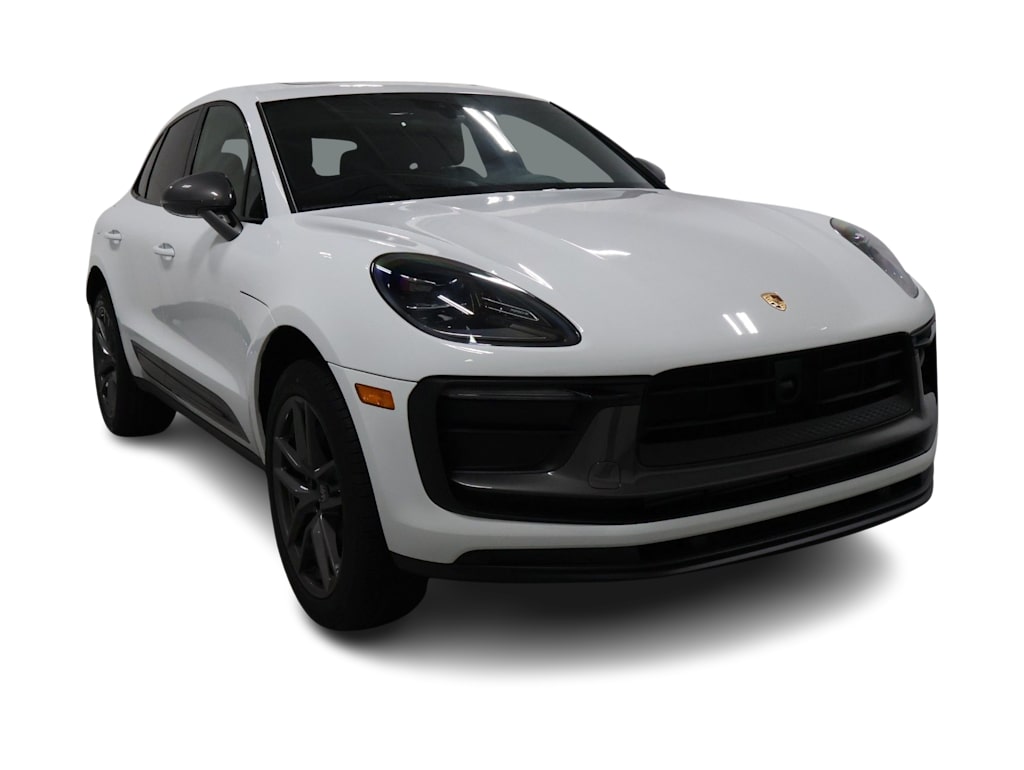 Thumbnail: 2026 Porsche Macan - 24
