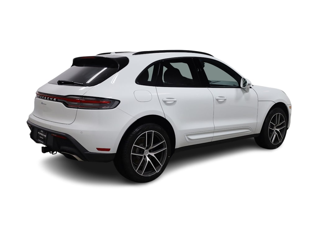Thumbnail: 2026 Porsche Macan - 22