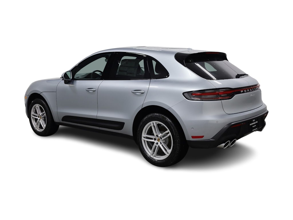 Thumbnail: 2026 Porsche Macan - 4