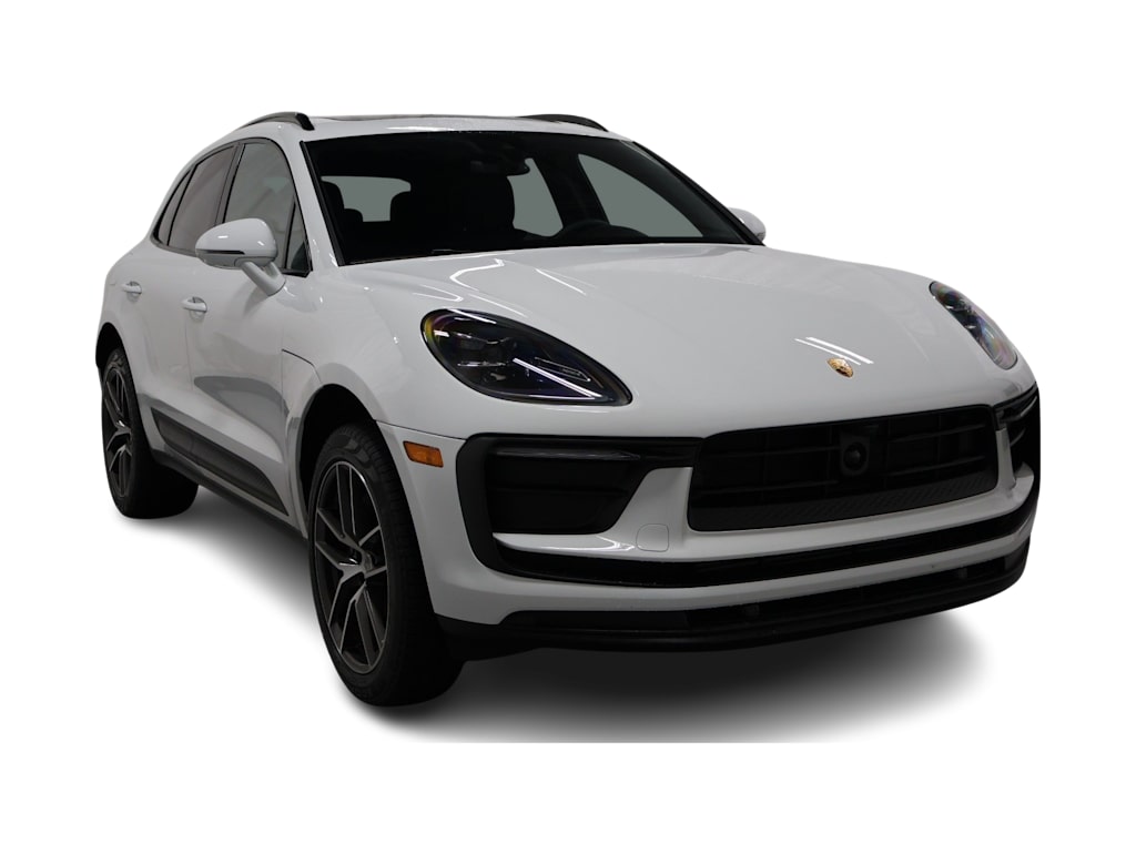 Thumbnail: 2026 Porsche Macan - 25