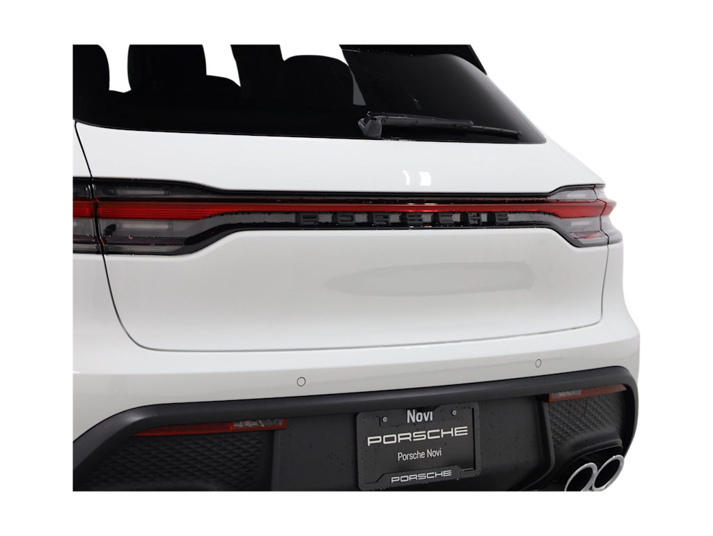 Thumbnail: 2026 Porsche Macan - 21