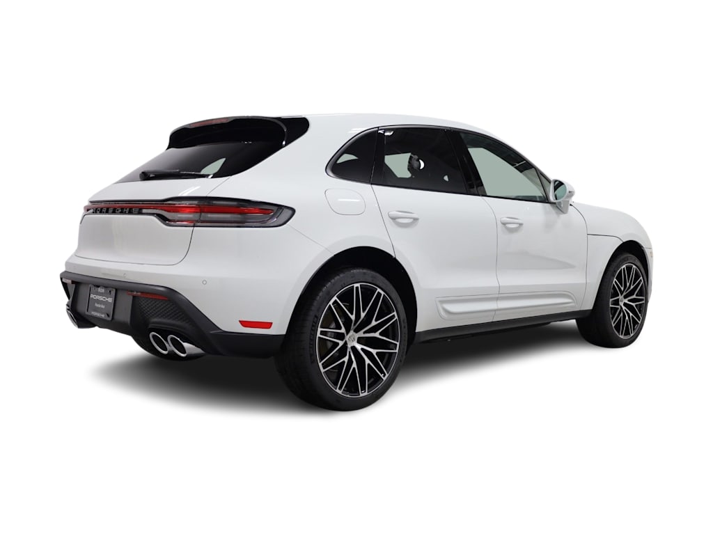 Thumbnail: 2026 Porsche Macan - 22