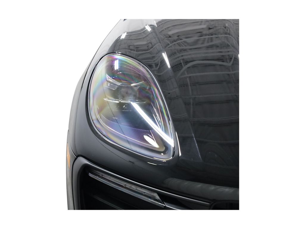 Thumbnail: 2026 Porsche Macan - 25