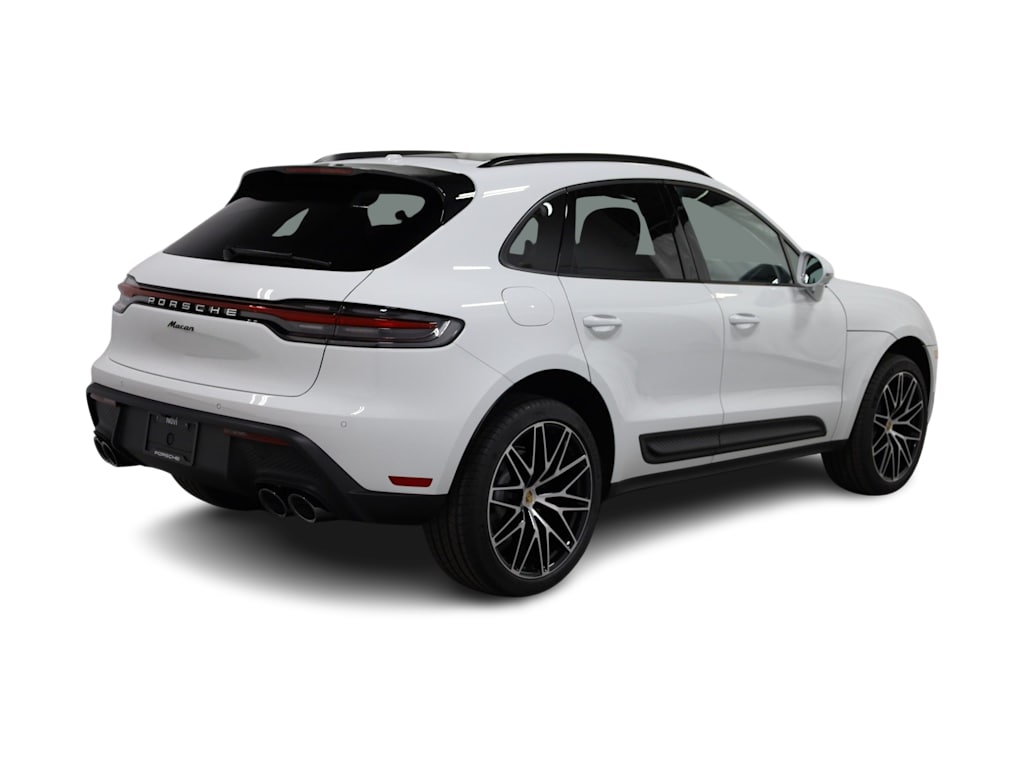 Thumbnail: 2026 Porsche Macan - 22