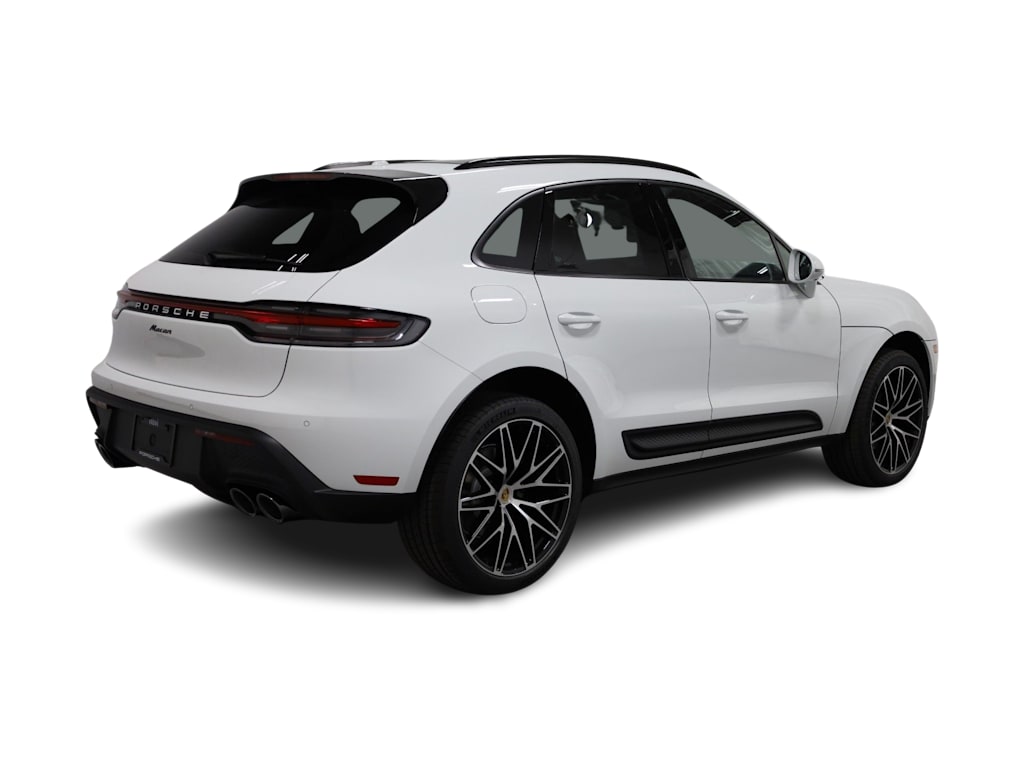 Thumbnail: 2026 Porsche Macan - 22