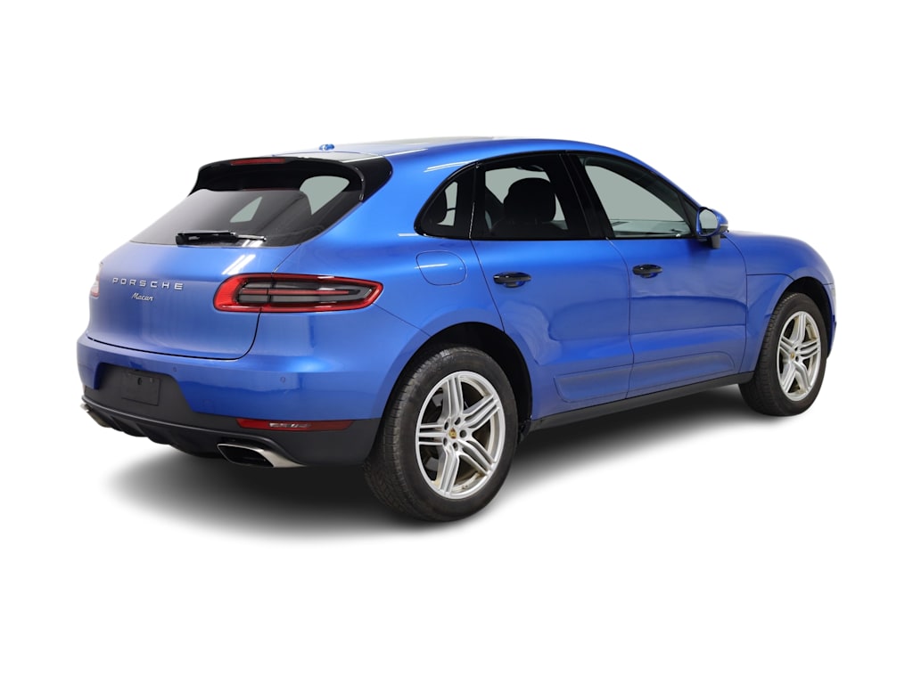 Thumbnail: 2018 Porsche Macan - 22