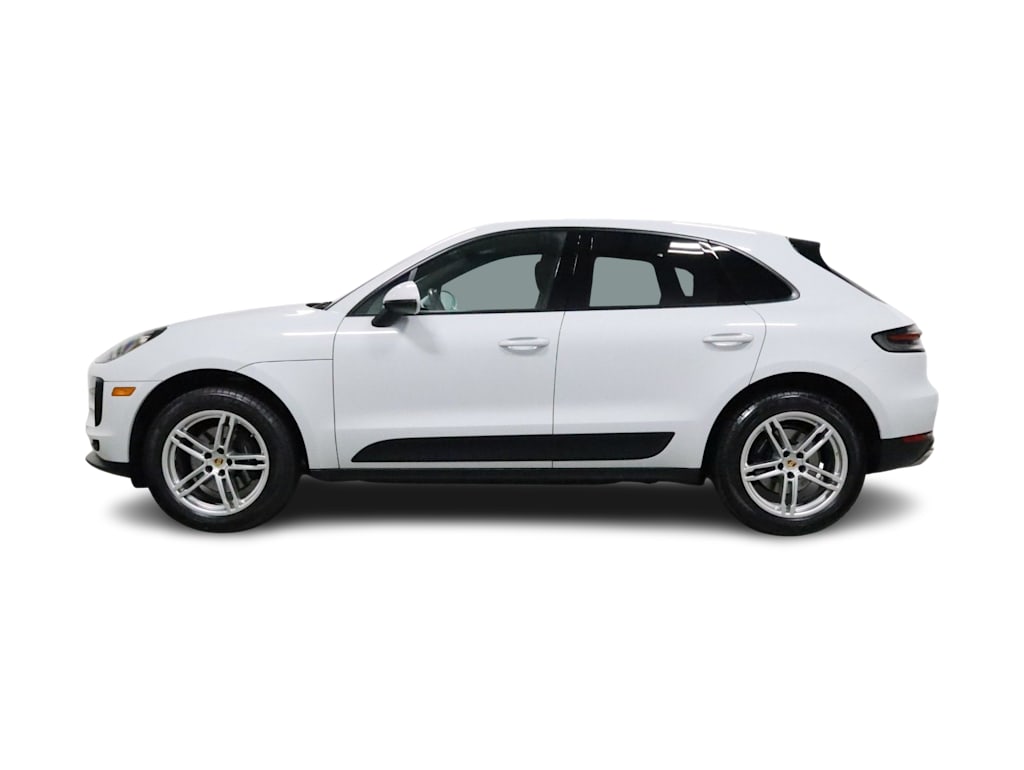 Thumbnail: 2020 Porsche Macan - 3