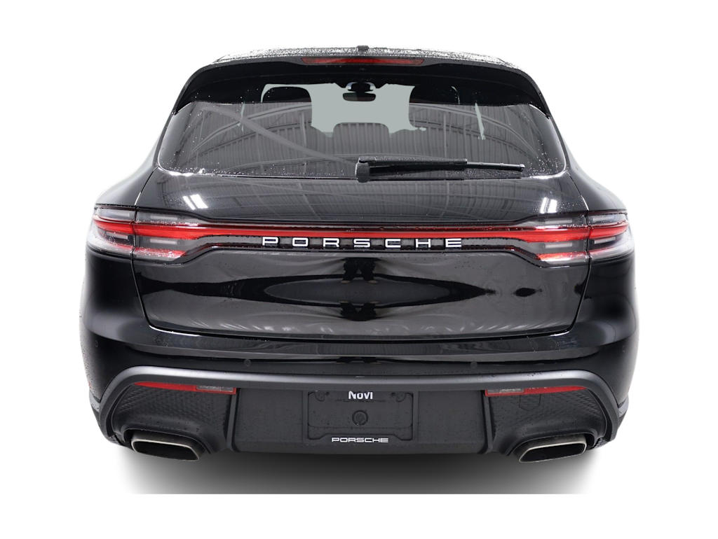 Thumbnail: 2026 Porsche Macan - 5