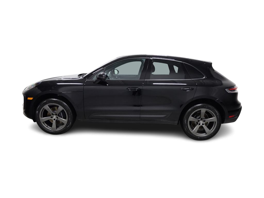Thumbnail: 2026 Porsche Macan - 3