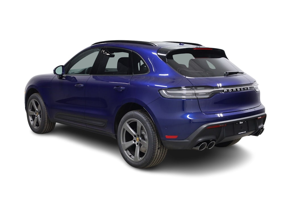 Thumbnail: 2026 Porsche Macan - 4